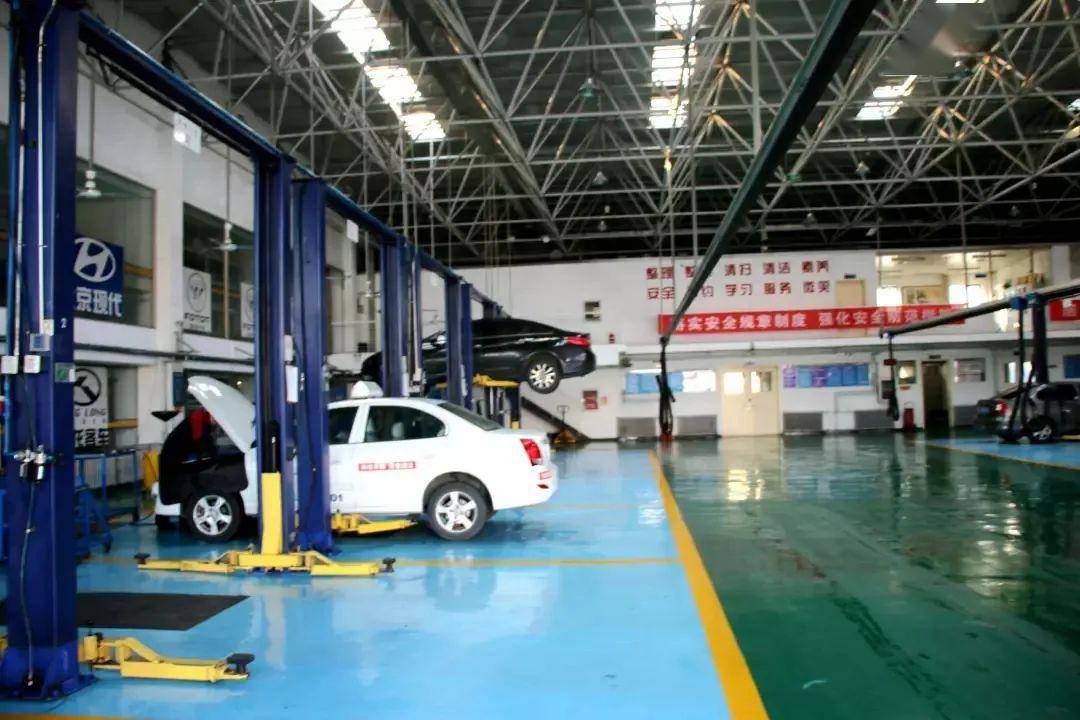 北京時新汽車修理廠榮獲“北京市誠信創(chuàng)建企業(yè)”稱號，引領(lǐng)汽車零配件服務(wù)新風(fēng)尚